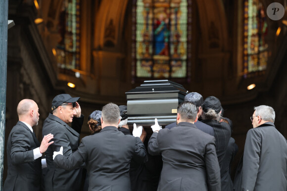 entrée du cercueil de Jean-Yves Le Fur en l'église Saint-Roch à Paris, le 6 avril 2024. © Jacovides / Moreau / Bestimage 