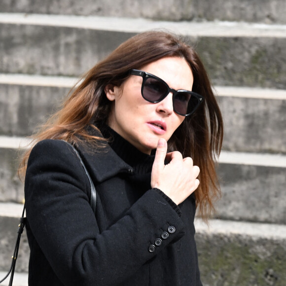 Virginie Ledoyen - Arrivées aux obsèques de Jean-Yves Le Fur en l'église Saint-Roch à Paris, le 6 avril 2024. 