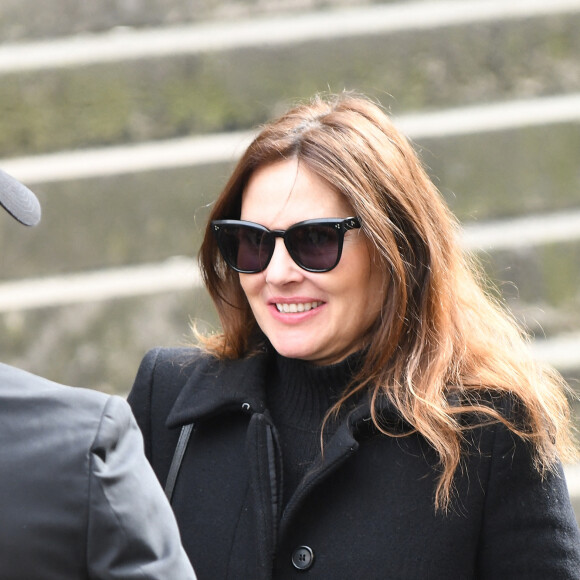 Virginie Ledoyen - Arrivées aux obsèques de Jean-Yves Le Fur en l'église Saint-Roch à Paris, le 6 avril 2024. 
