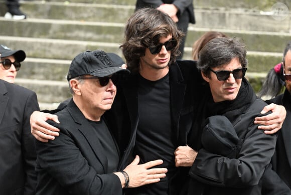 Diego Le Fur, Jérome Dernis et Jacky - Sortie des obsèques de Jean-Yves Le Fur en l'église Saint-Roch à Paris, le 6 avril 2024. 