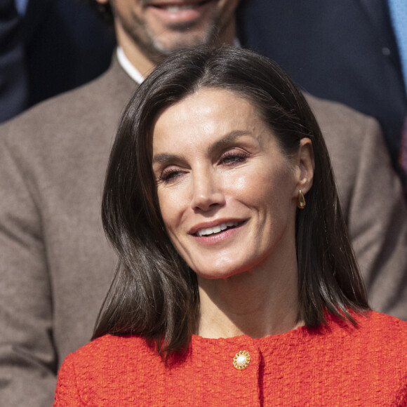 La reine Letizia d'Espagne préside la cérémonie de remise des bourses d'action sociale de la Fondation Mutua Madrileña pour les projets d'ONG à Madrid, Espagne, le 18 mars 2024. 