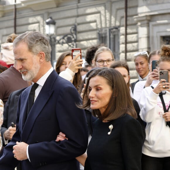 Le roi Felipe VI et la reine Letizia d'Espagne - Messe en hommage à Fernando Gómez-Acebo y Borbón, plus jeune fils de l'infante Pilar, à Madrid, le 8 avril 2024. 