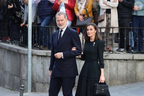 Le roi Felipe VI et la reine Letizia d'Espagne - Messe en hommage à Fernando Gómez-Acebo y Borbón, plus jeune fils de l'infante Pilar, à Madrid, le 8 avril 2024. 