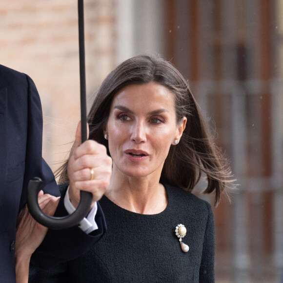 Le roi Felipe VI d'Espagne et la famille royale espagnole réunis pour rendre un dernier hommage à Fernando Gómez-Acebo en l'église du Sacrement de Madrid le 8 avril 2024. 