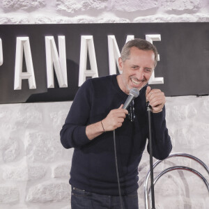 Exclusif - Gad Elmaleh reste en contact avec son public en jouant dans quelques Comedy Clubs parisiens, et en profite pour tester ses nouveaux textes, Le Paname Art Café. Le 23 avril 2023 © Jack Tribeca / Bestimage 