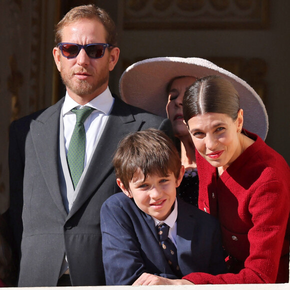 À de multiples reprises, Raphaël Elmaleh s'est classé non sans fierté sur le podium ! 
Andrea Casiraghi, la princesse Caroline de Hanovre, Charlotte Casiraghi et son fils Raphael Elmaleh - La famille princière de Monaco au balcon du palais, à l'occasion de la Fête Nationale de Monaco. Le 19 novembre 2023 © Dominique Jacovides-Bruno Bebert / Bestimage 