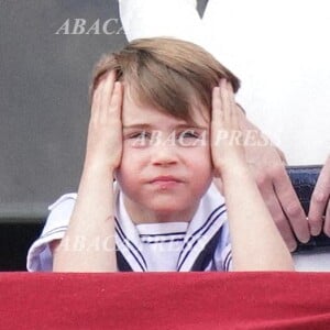 Le prince Louis sur le balcon du palais de Buckingham, pour voir le défilé aérien du Jubilé de platine, le premier jour des célébrations du Jubilé de platine, Londres, Royaume-Uni, le 2 juin 2022, alors que la Reine célèbre son anniversaire officiel, le premier jour des célébrations du Jubilé de platine. Photo par Aaron Chown/PA Wire/ABACAPRESS.COM