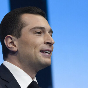 Jordan Bardella lors du meeting de lancement de la campagne des Élections Européennes du Rassemblement National au Parc Chanot à Marseille le 3 mars 2024. © William Cannarella / Panoramic / Bestimage 