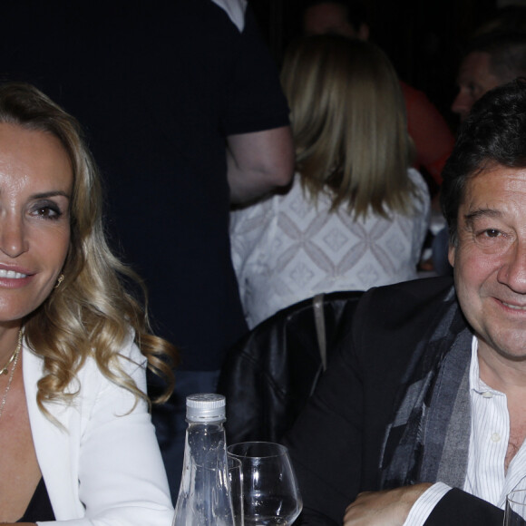 Exclusif - Laurent Gerra et sa compagne Christelle Bardet au dîner lors de la 2ème édition du Festival du cinéma français et gastronomie à Aix les Bains le 9 juin 2023. © Denis Guignebourg / Bestimage 