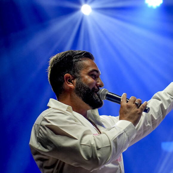 Kendji Girac sur la scène du Rugby Music Live devant 8000 spectateurs qui ont fait un don pour 3 associations, à Lyon, le 13/05/2023. © Sandrine Thesillat / Panoramic / Bestimage
