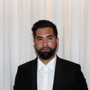 C'est là-bas qu'il s'est accidentellement tiré une balle dans le thorax, ce lundi 22 avril.
Kendji Girac lors d'un photo shoot à Cannes, France, le 20 mai 2022.