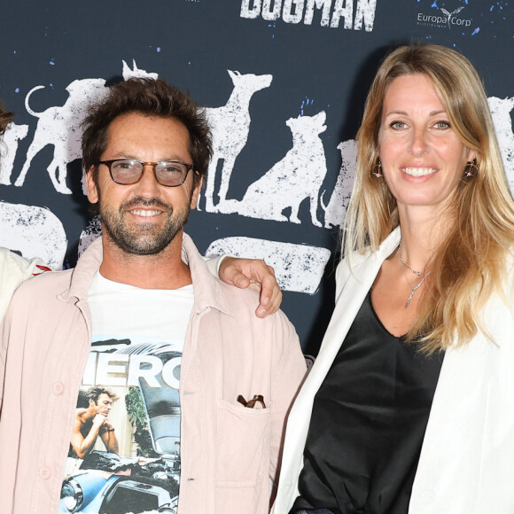 Ils sont les parents de Solahn (6 ans) et l'acteur est également le papa de Gabriel, né en 2005 de sa relation avec Gwendoline Hamon, et d'une fille dont on ignore le prénom.
Frédéric Diefenthal avec son fils Gabriel Diefenthal et sa femme Stéphanie Seguin - Avant-première du film "Dogman" au cinéma UGC Normandie à Paris le 19 septembre 2023. © Coadic Guirec/Bestimage
