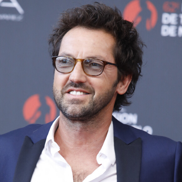 Voilà déjà quatre ans que Frédéric Diefenthal a trouvé un bel équilibre dans sa carrière en incarnant Antoine Myriel dans la série "Ici tout commence". 
Frederic Diefenthal sur le tapis rouge du photocall de la cérémonie d'ouverture du 62ème Festival de Télévision de Monte-Carlo, à Monaco. © Denis Guignebourg/BestImage