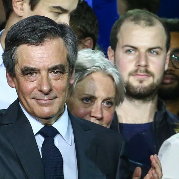 François Fillon et sa femme Penelope - Meeting de François Fillon au Paris Event Center de la Villette à Paris le 29 Janvier 2017. Agence / Bestimage