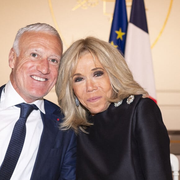 Exclusif - Brigitte Macron et Emmanuel Macron - Match de football caritatif du Variétés club de France au profit de l'opération Pièces jaunes au stade Bernard Giroux à Plaisir, France, le 24 avril 2024. Le match a permis de récolter 57.500€. © Pierre Perusseau/Bestimage