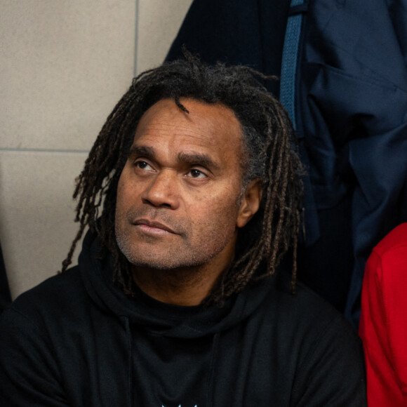 Match de football caritatif du Variétés club de France au profit de l'opération Pièces jaunes au stade Bernard Giroux à Plaisir, France, le 24 avril 2024. Le match a permis de récolter 57.500€. © Pierre Perusseau/Bestimage