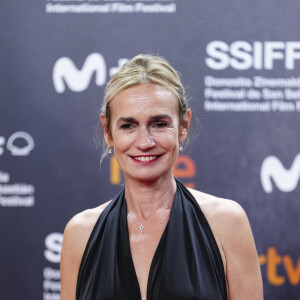 "En revanche, c'est une chose que je vois tout de suite. Le Botox est un produit qui met les muscles au repos, il les paralyse."
Sandrine Bonnaire - Closing Ceremony arrivals during 71st San Sebastian International Film Festival. San Sebastián - September 30, 2023