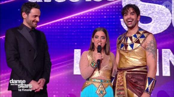 "L'acheteuse de l'émission Affaire conclue sur France 2, candidate de Danse avec les stars qui est sortie le 8 mars, serait venue vers Inès Reg après son élimination."
Inès Reg a été éliminée en demi-finale face à Nico Capone et Inès Vandamme dans l'émission Danse avec les stars sur TF1.
