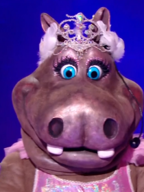 Mask Singer 2024 : Inès Reg a trouvé l'identité de l'Hippopotame, un lien avec une autre émission de TF1 évoqué
