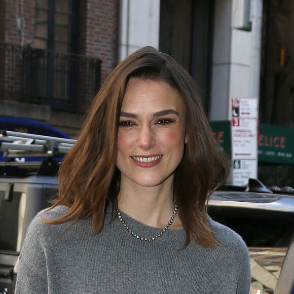 Keira Knightley retourne à son hôtel après l'enregistrement de l'émission de Drew Barrymore lors de la promotion de son nouveau film Boston Strangler à New York City, Ny, USA, le 15 mars 2023. Photo par RTimages/Splash News/ABACAPRESS.COM