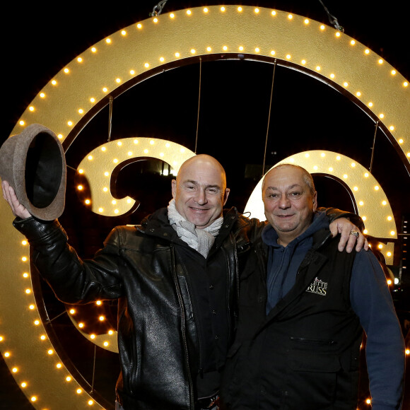 Vincent Lagaf présente un spectacle avec Gilbert et Lucien Gruss lors du Gala du 30e anniversaire du cirque Arlette Gruss à Bordeaux, France, le 16 janvier 2015. Photo par Patrick Bernard/ABACAPRESS.COM