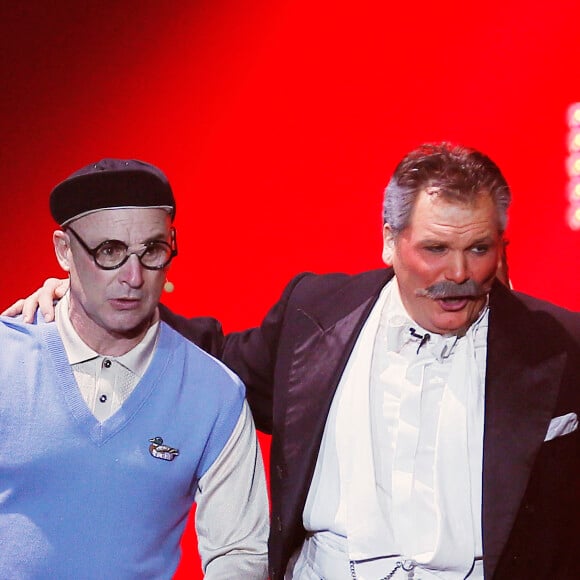 Vincent Lagaf présente un spectacle avec Gilbert et Lucien Gruss lors du Gala du 30e anniversaire du cirque Arlette Gruss à Bordeaux, France, le 16 janvier 2015. Photo par Patrick Bernard/ABACAPRESS.COM