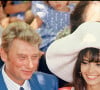 C'est le cas de celle d'Adeline et Johnny Hallyday, ici le jour de leur mariage le 9 juillet 1990.