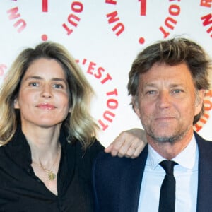 Alice Taglioni et Laurent Delahousse sont en couple depuis 2014.
Alice Taglioni et Laurent Delahousse au dîner de gala "Un Rien C'est Tout" au Musée de l'Arme à Paris, France. Photo par Aurore Marechal/ABACAPRESS.COM