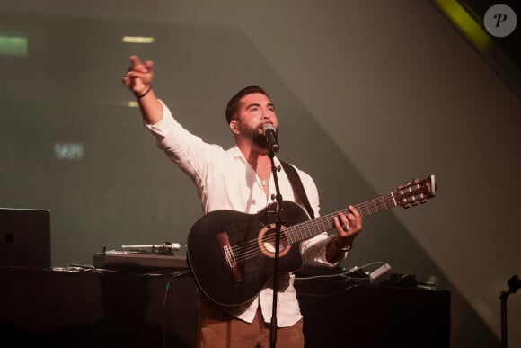 Exclusif - Kendji Girac - Célébration des 10 ans du centre commercial Beaugrenelle à Paris, France. Le 12 octobre 2023. © Christophe Clovis / Bestimage 