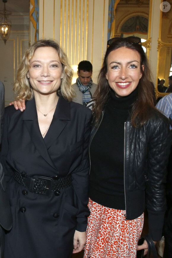 Exclusif - Caroline Vigneaux (Humoriste qui présentera la cérémonie des Molières) et guest - Réception en l'honneur des nommés aux Molières au Ministère de la Culture à Paris, France, le 25 Avril 2024. La cérémonie récompensant le monde du théâtre aura lieu le 6 mai 2024 aux Folies Bergère. © Bertrand Rindoff / Bestimage 