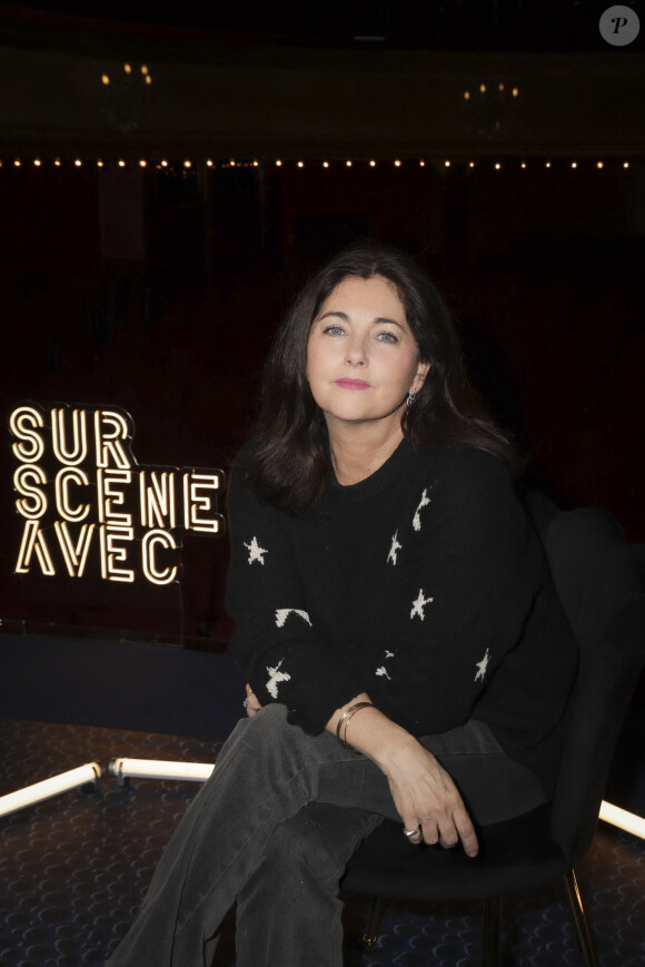 Exclusif - Cristiana Reali lors du tournage de l'émission "Sur scène avec" au théâtre des Bouffes Parisiens à Paris le 2 mai 2024. © Jack Tribeca / Bestimage