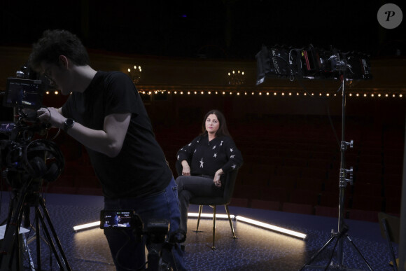 Exclusif - Cristiana Reali lors du tournage de l'émission "Sur scène avec" au théâtre des Bouffes Parisiens à Paris le 2 mai 2024. © Jack Tribeca / Bestimage