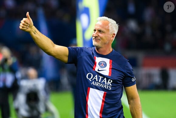 David Ginola - Match de Ligue 1 Uber Eats "PSG -OM" (1-0) au Parc des Princes à Paris le 16 octobre 2022.