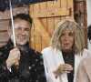 Emmanuel et Brigitte Macron sous le neige dans les Pyrénées
 
Visite d'Etat du President chinois Xi Jinping en France. Deplacement dans les Hautes Pyrenees. Le president chinois Xi Jinping assiste a une danse des Pastourelles de Campan devant l'entree du restaurant traditionnel " L'etape du Berger ", situe col du Tourmalet a 2.156 metres d'altitude. © Sébastien Ortola / Pool / Bestimage