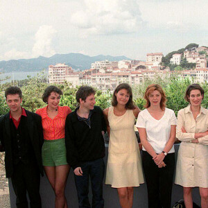 Archives - Marianne Denicourt entourée de stars et d'Arnaud Desplechin au Festival de Cannes.