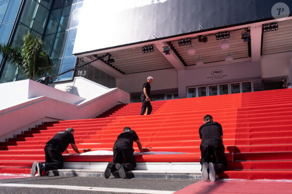 Une nouvelle édition du Festival de Cannes débute ce mardi.
Derniers préparatifs (illustration) au palais des festivals le jour du début du festival international du film de Cannes, France. © Olivier Borde/Bestimage 