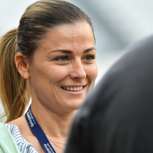 Laure Boulleau (journaliste) lors du match de football caritatif entre l'OL Légendes et la team Unicef au Groupama Stadium à Lyon en faveur des enfants d'Ukraine et pour célébrer les 20 ans du premier titre de Champion de France de l Olympique Lyonnais le 10 mai 2022. © Frédéric Chambert / Panoramic / Bestimage