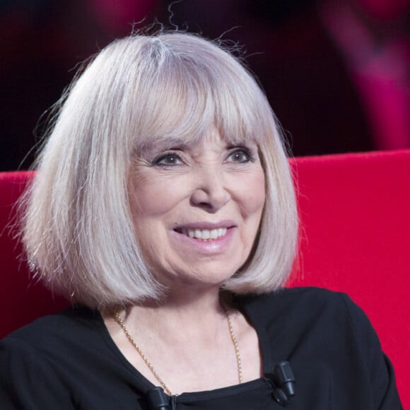 Exclusif - Enregistrement de l'émission "Le Divan" présentée par Marc-Olivier Fogiel avec Mireille Darc en invitée, le 11 avril 2015. Elle sera diffusée le 28 avril 2015, sur France 3, en deuxième partie de soirée.