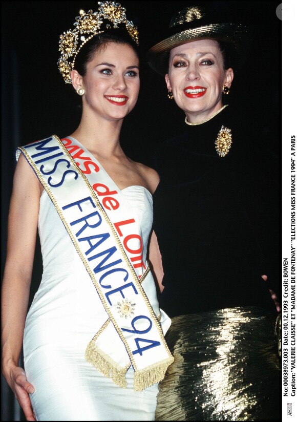 L'occasion de s'intéresser à l'ancienne reine de beauté.
Valérie Claisse et Geneviève de Fontenay, 1994 à Paris.