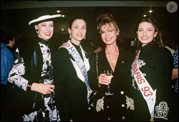 Valérie Claisse et Geneviève de Fontenay, 1994 à Paris.