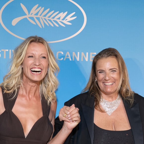 Alexandra Lamy, Lisa Azuelos - Photocall du dîner d'ouverture du 77ème Festival International du Film de Cannes, au Carlton. Le 14 mai 2024 © Borde-Jacovides-Moreau / Bestimage 