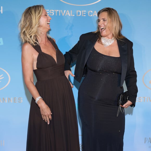 Alexandra Lamy, Lisa Azuelos - Photocall du dîner d'ouverture du 77ème Festival International du Film de Cannes, au Carlton. Le 14 mai 2024 © Borde-Jacovides-Moreau / Bestimage 