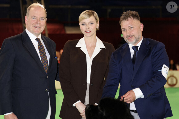 Et que sa famille sera fière de lui !
Le prince Albert II de Monaco et la princesse Charlène de Monaco lors de la remise des prix de l'Exposition Canine Internationale 2024, organisée par la Société Canine de Monaco et le Monaco Kennel Club, dans le quartier de Fonvieille. Monaco, le 4 mai 2024. © Claudia Albuquerque/Bestimage 