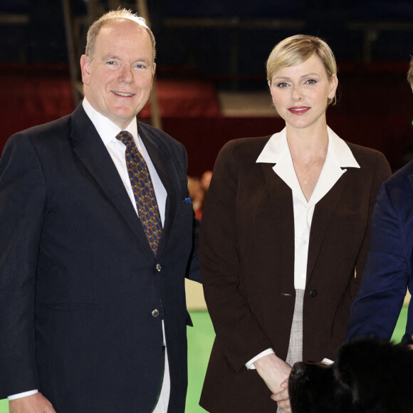 Et que sa famille sera fière de lui !
Le prince Albert II de Monaco et la princesse Charlène de Monaco lors de la remise des prix de l'Exposition Canine Internationale 2024, organisée par la Société Canine de Monaco et le Monaco Kennel Club, dans le quartier de Fonvieille. Monaco, le 4 mai 2024. © Claudia Albuquerque/Bestimage 