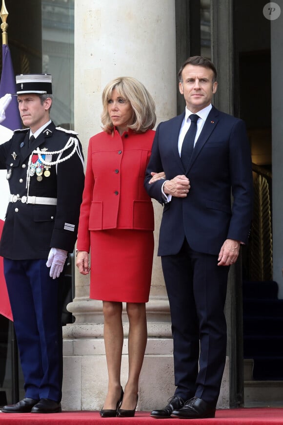 Ils ont bien entendu été recus par le couple présidentiel.
Le président français Emmanuel Macron et sa femme la Première Dame Brigitte Macron accueillent le président chinois et sa femme la Première Dame pour un entretien bilatéral au palais présidentiel de l'Elysée à Paris, France, le 6 mai 2024, dans le cadre de la visite officielle du président chinois en France. © Stéphane Lemouton/Bestimage 