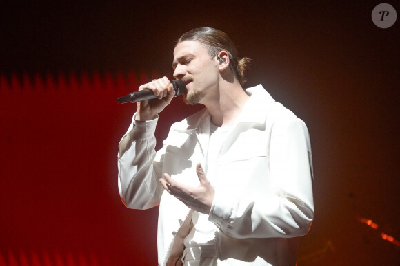 Pierre Garnier lors du concert de la Star Academy à Lyon, France, le 15 mars 2024. © Sandrine Thesillat/Panoramic/Bestimage