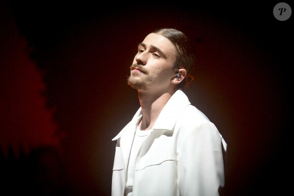 Pierre Garnier lors du concert de la Star Academy à Lyon, France, le 15 mars 2024. © Sandrine Thesillat/Panoramic/Bestimage 