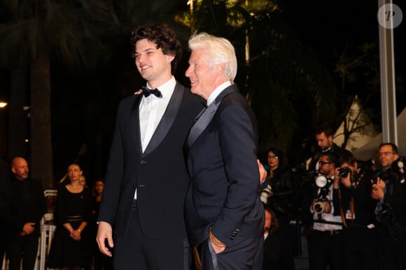 Homer James Jigme Gere et son père Richard Gere - Descente des marches du film "Oh Canada" lors du 77ème Festival International du Film de Cannes, au Palais des Festivals à Cannes. 17 mai 2024 © Jacovides-Moreau / Bestimage