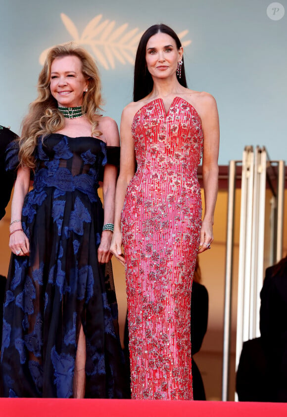 Caroline Scheufele et Demi Moore - Tapis rouge du film "Kinds of Kindness" lors du 77ème Festival International du Film de Cannes au Palais des Festivals à Cannes. Le 17 mai 2024 © Jacovides-Moreau / Bestimage