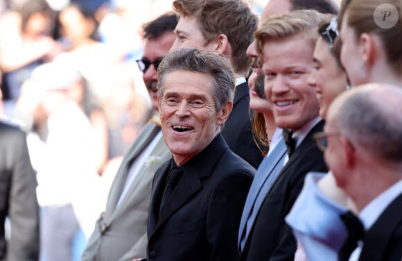 Willem Dafoe - Montée des marches du film "Kinds of Kindness" lors du 77ème Festival International du Film de Cannes, au Palais des Festivals à Cannes. Le 17 mai 2024 © Jacovides-Moreau / Bestimage